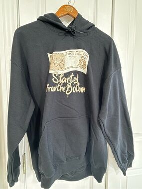 Black Crewneck Graphic Sweater with Beige Print - Unbranded